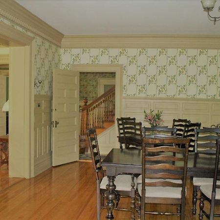 سارانك ليك Franklin Manor Bed And Breakfast المظهر الخارجي الصورة